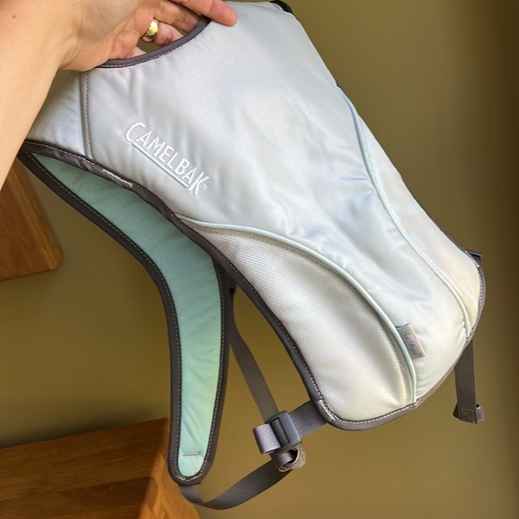 Camelbak The Angel Antifreeze Technology Water Backpack - Picture 9 of 10